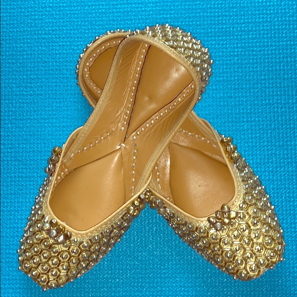 Gold Punjabi Jutti(Flats) -removable bells